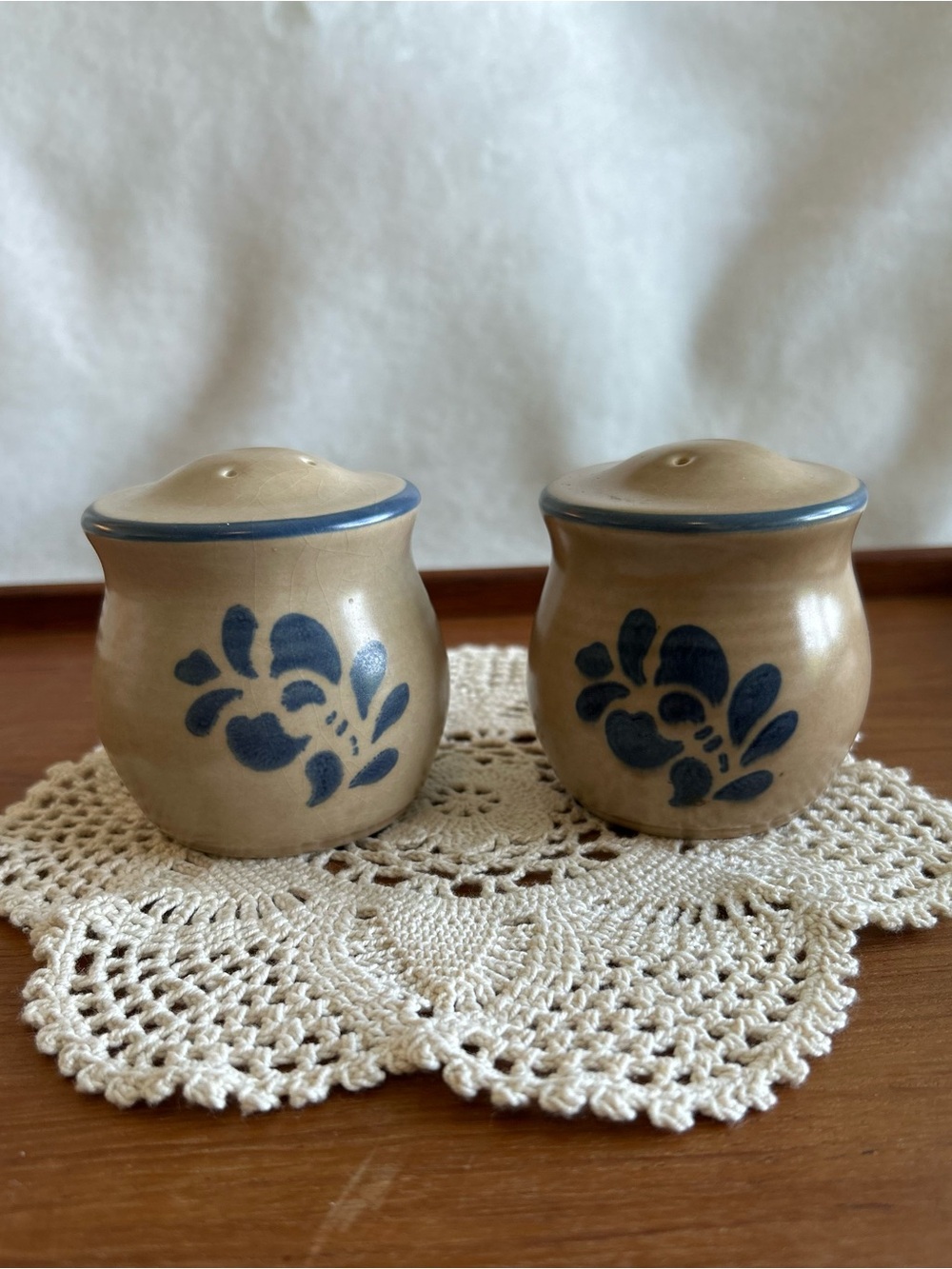 Vintage Pfaltzgraff Folk Art Stoneware Salt and Pepper Shakers